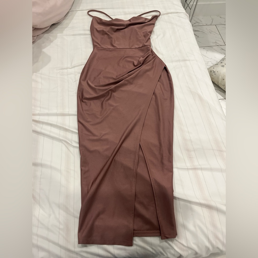 Glare Mauve bodycon dress with slit only worn